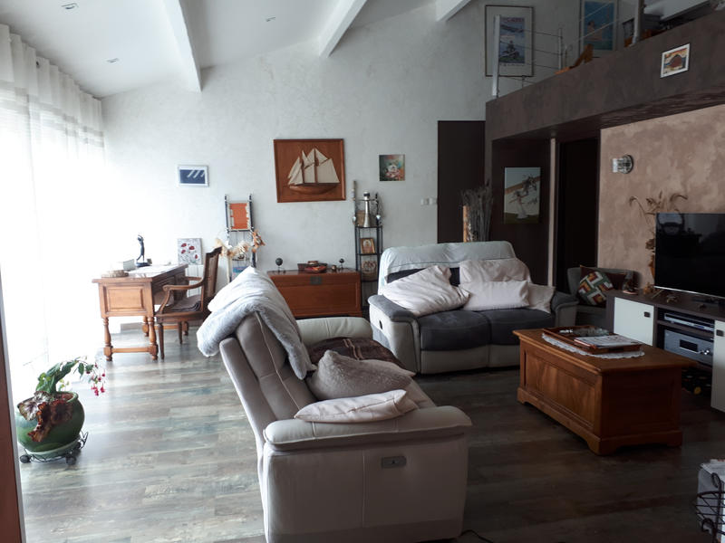 Maison - 170 m² - 8 pièces