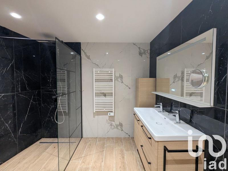 Maison de ville - 215 m² - 10 pièces