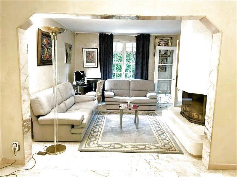 Maison - 136 m² - 8 pièces