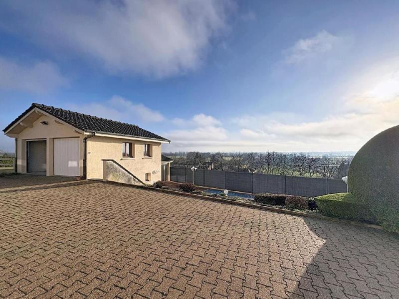 Maison - 154 m² - 8 pièces