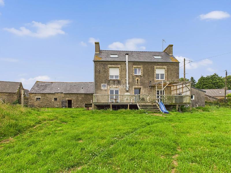 Maison - 145 m² - 7 pièces