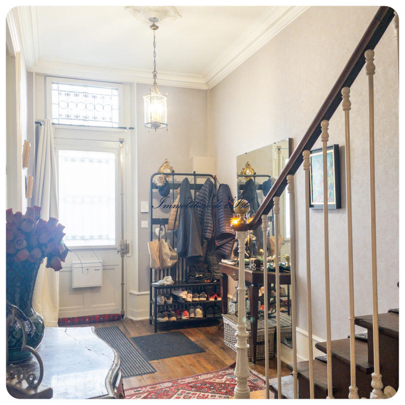 Maison - 179 m² - 9 pièces