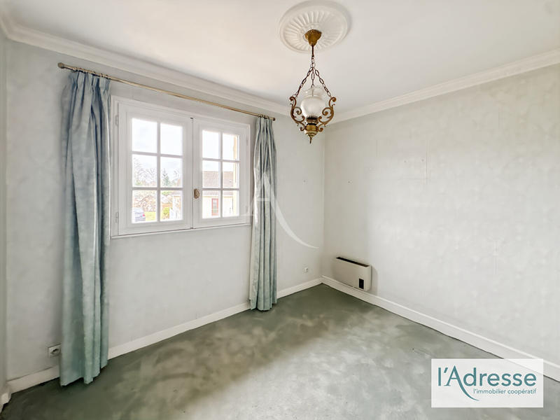 Maison - 90 m² - 5 pièces