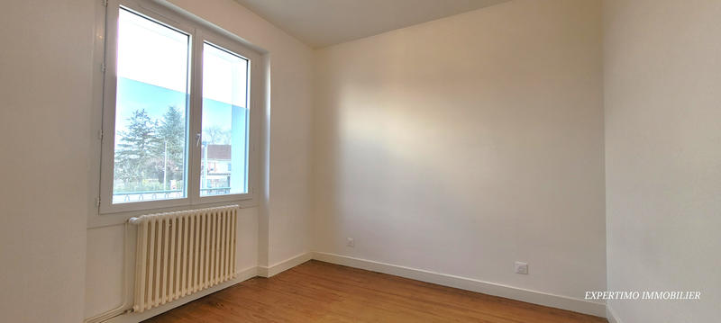 Maison - 176 m² - 8 pièces