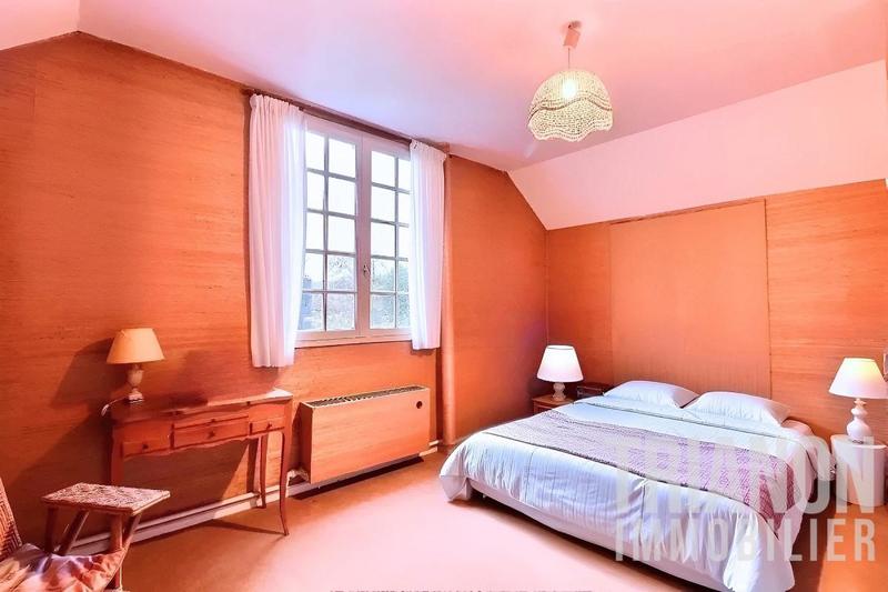 Maison - 174 m² - 9 pièces