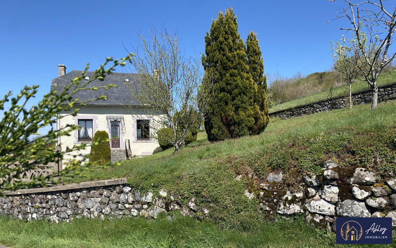 Maison - 96 m² - 5 pièces