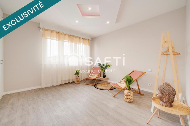 Appartement - 80 m² - 4 pièces