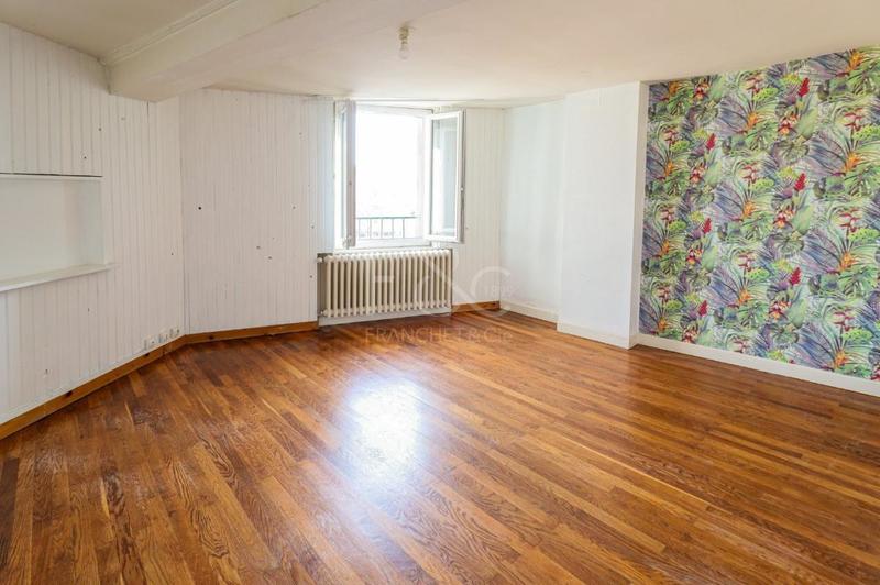 Propriété - 375 m² - 10 pièces