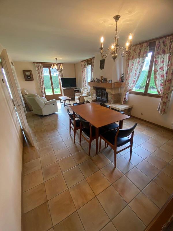 Maison - 90 m² - 3 pièces