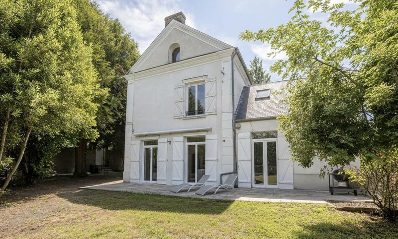 Maison - 231 m² - 7 pièces
