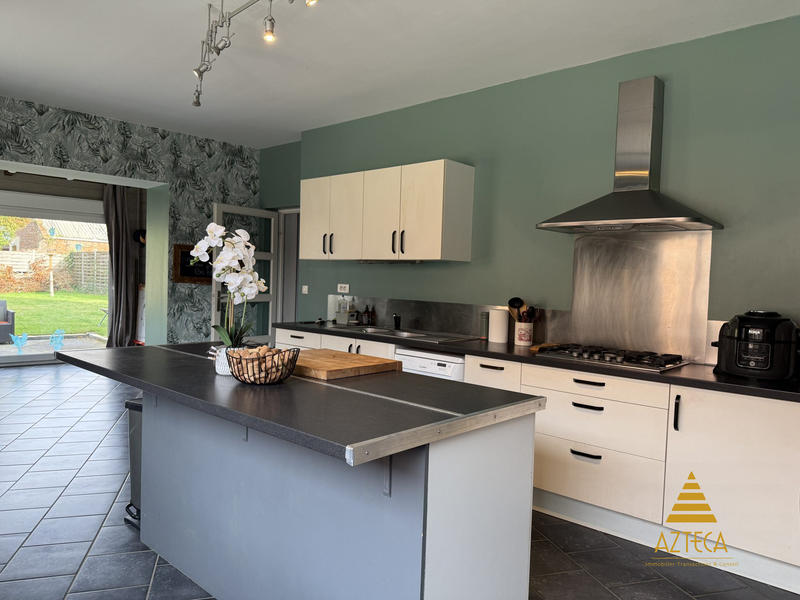 Maison - 176 m² - 8 pièces