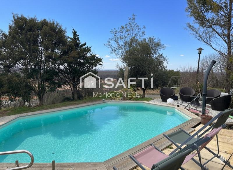 Maison - 205 m² - 7 pièces