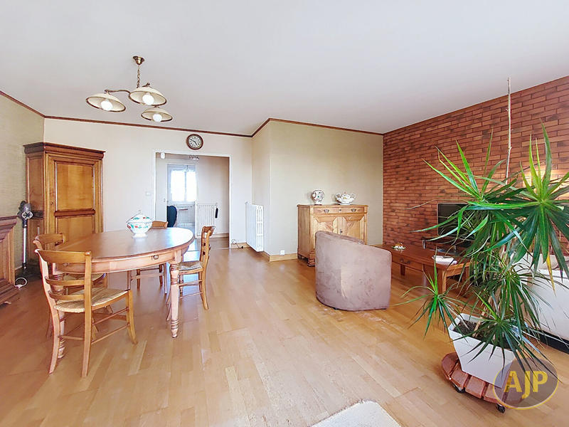 Appartement - 76 m² - 4 pièces