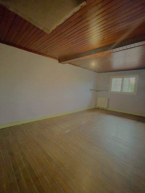 Maison - 194 m² - 9 pièces