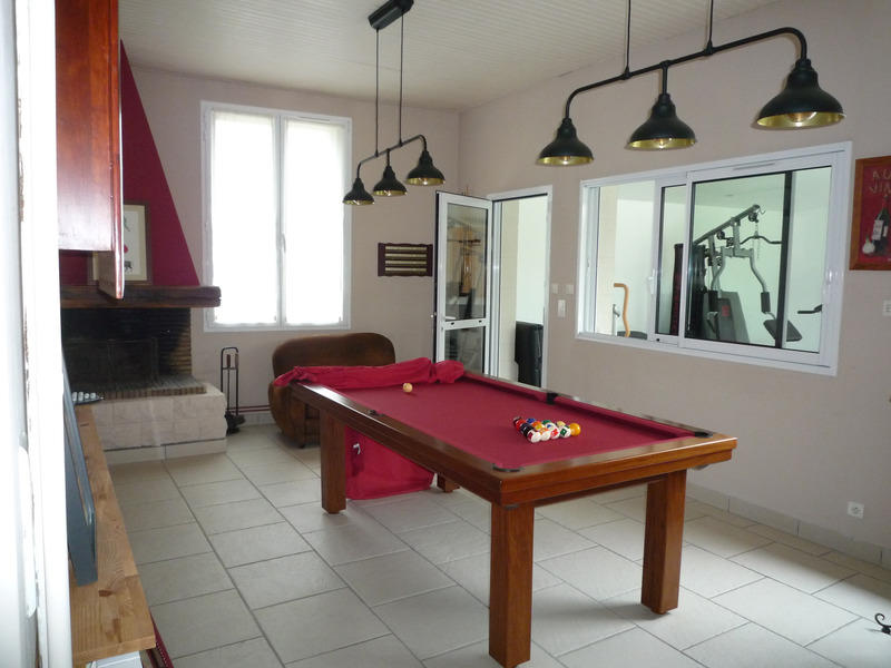 Maison - 380 m² - 15 pièces
