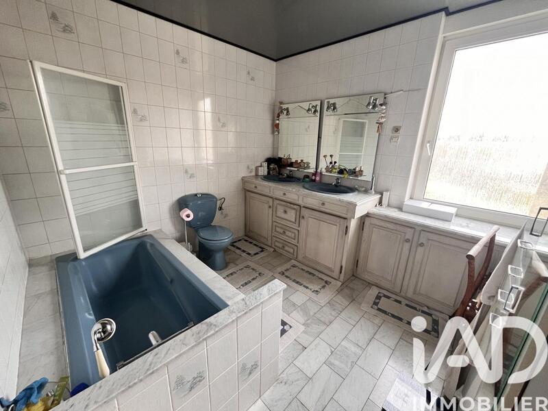 Maison - 130 m² - 7 pièces