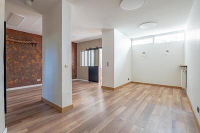 Loft - 107 m² - 5 pièces
