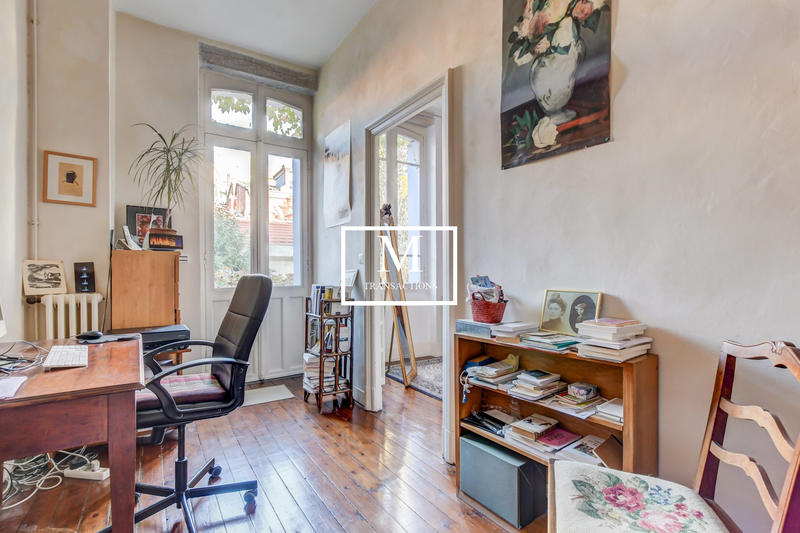 Maison - 215 m² - 6 pièces