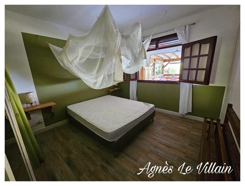 Maison - 234 m² - 12 pièces