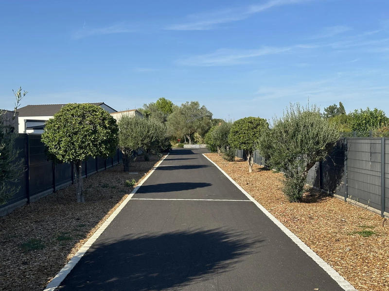 Villa - 187 m² - 9 pièces