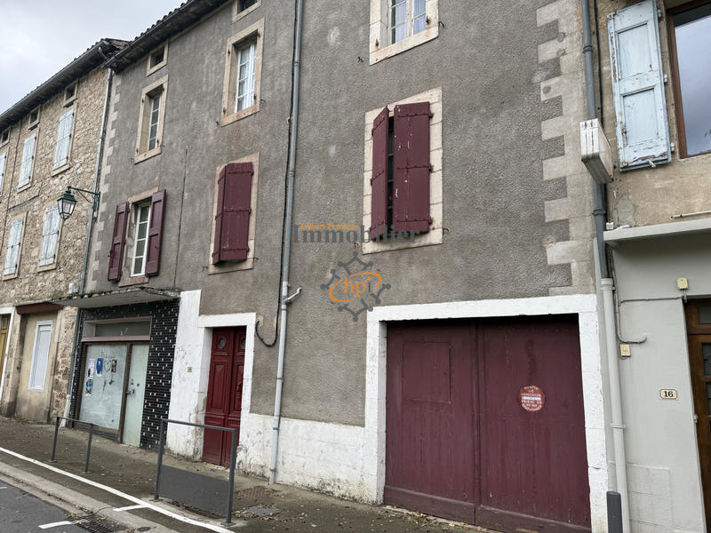 Appartement - 160 m² - 4 pièces