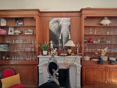 Maison - 585 m² - 12 pièces