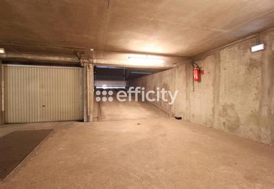 Parking / Garage - 10 m²