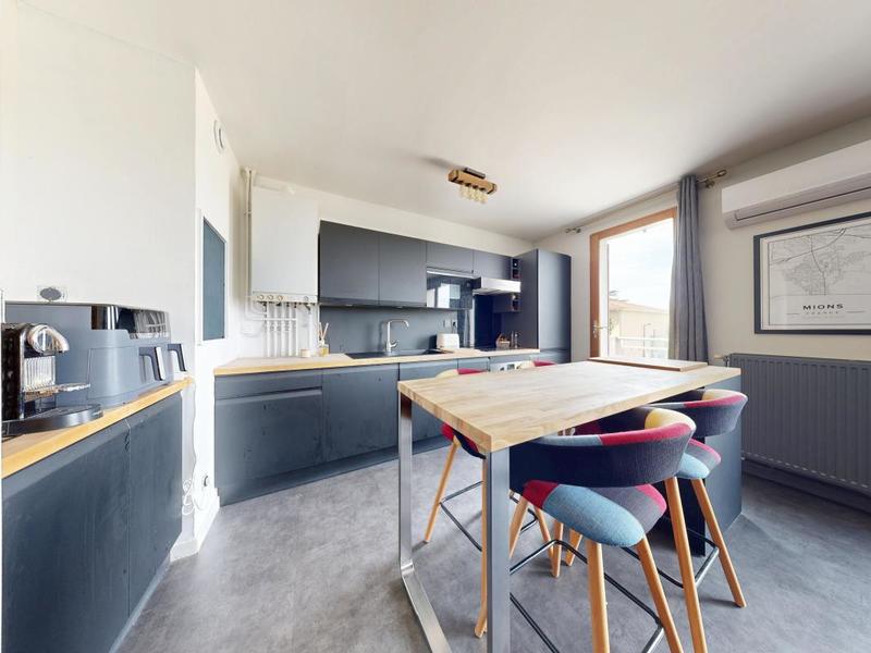 Appartement - 64 m² - 3 pièces