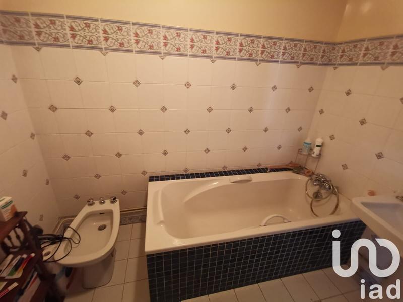 Maison - 206 m² - 7 pièces