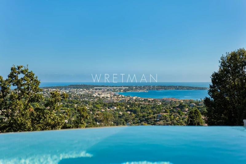 Villa - 318 m² - 13 pièces