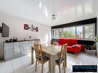 Appartement - 80 m² - 4 pièces