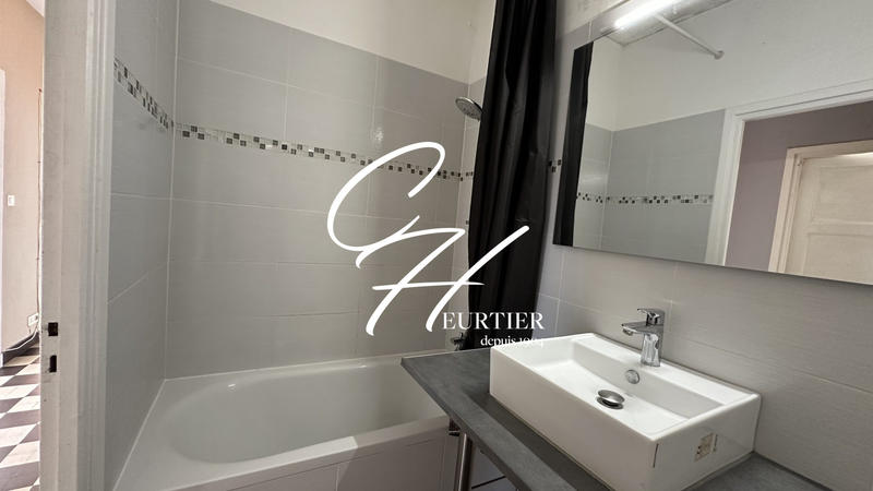 Appartement - 77 m² - 4 pièces