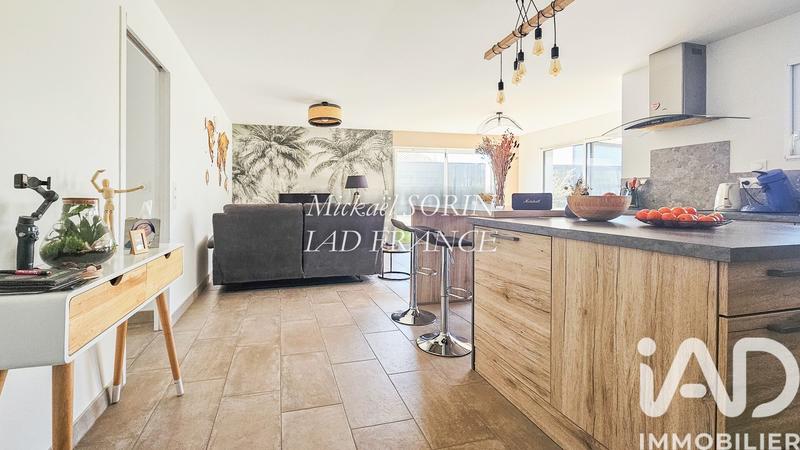 Maison - 88 m² - 5 pièces