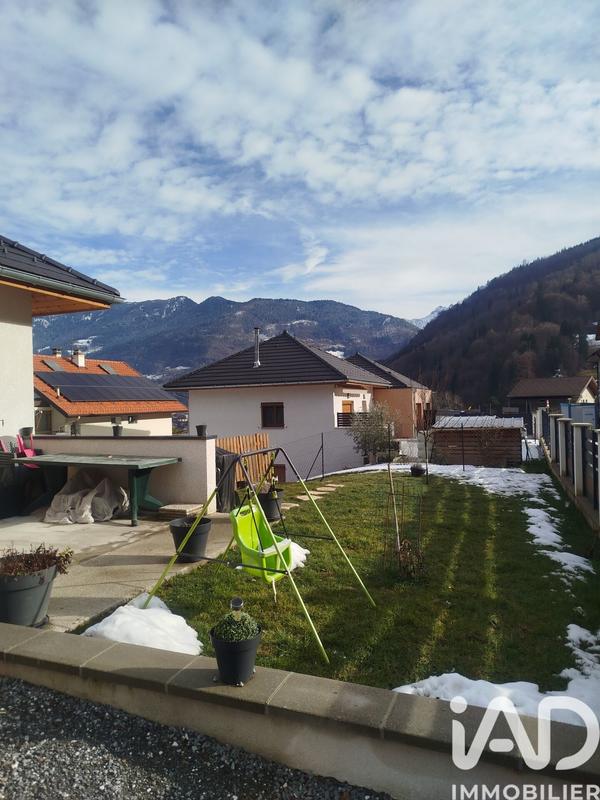 Maison - 98 m² - 4 pièces