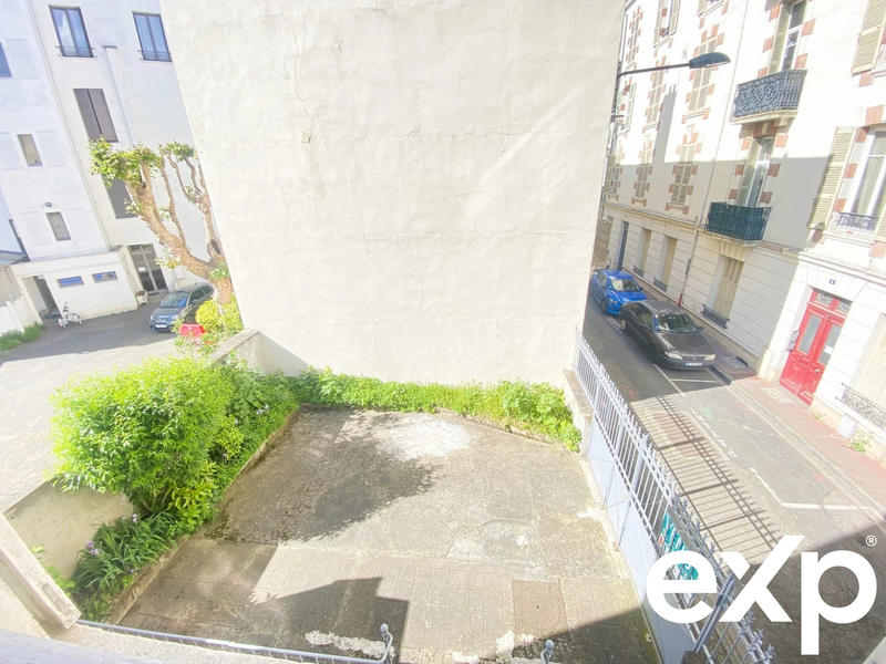 Maison - 215 m² - 11 pièces