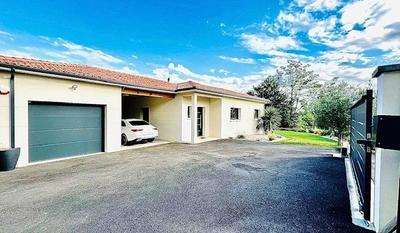 Maison - 146 m² - 7 pièces