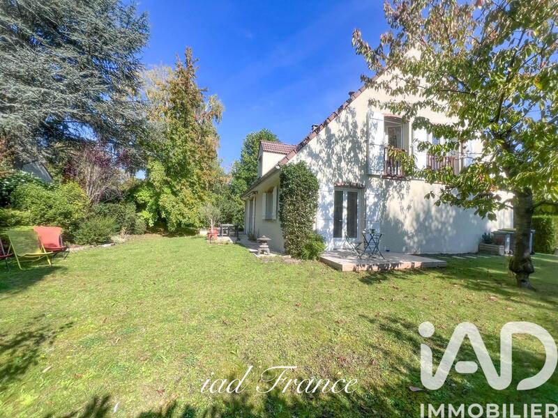 Maison - 169 m² - 8 pièces