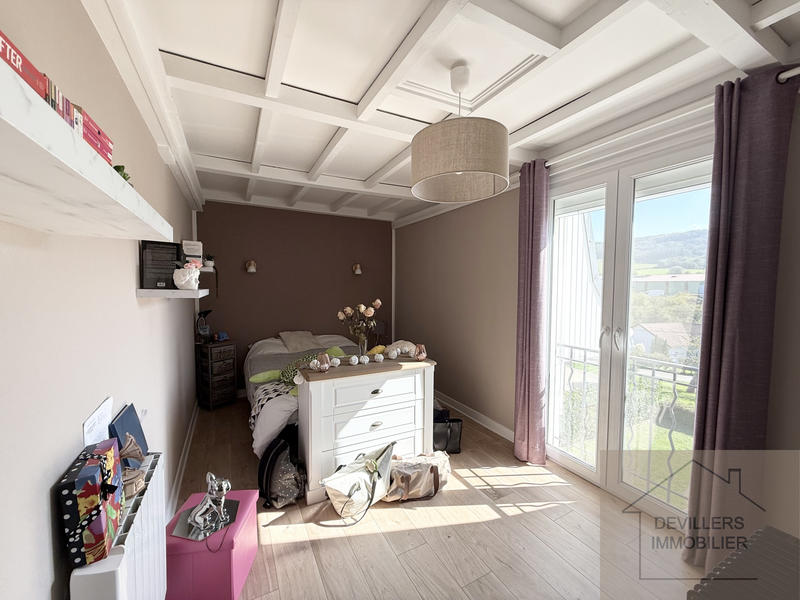 Maison - 220 m² - 5 pièces