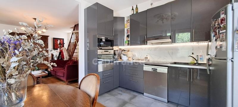 Maison - 104 m² - 4 pièces