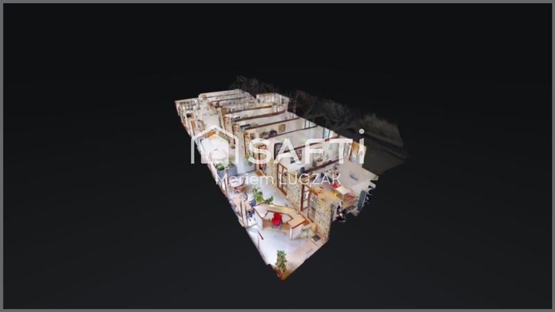 Local commercial - 240 m² - 8 pièces