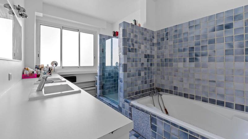 Appartement - 127 m² - 6 pièces