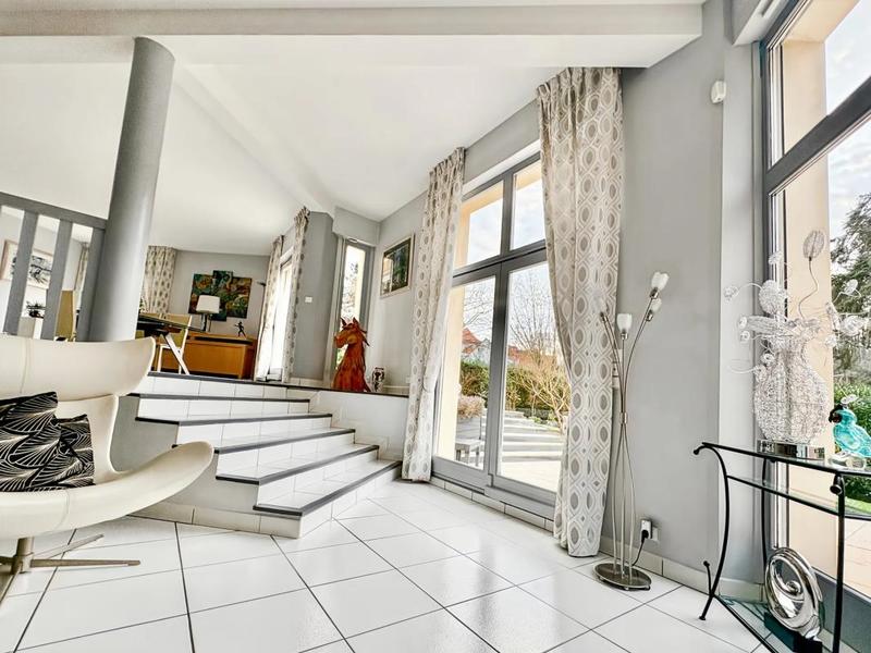 Maison d'architecte - 205 m² - 8 pièces