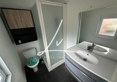 Immeuble - 170 m² - 2 pièces