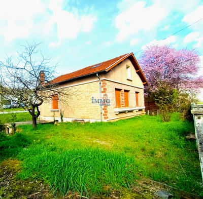 Maison - 85 m² - 5 pièces