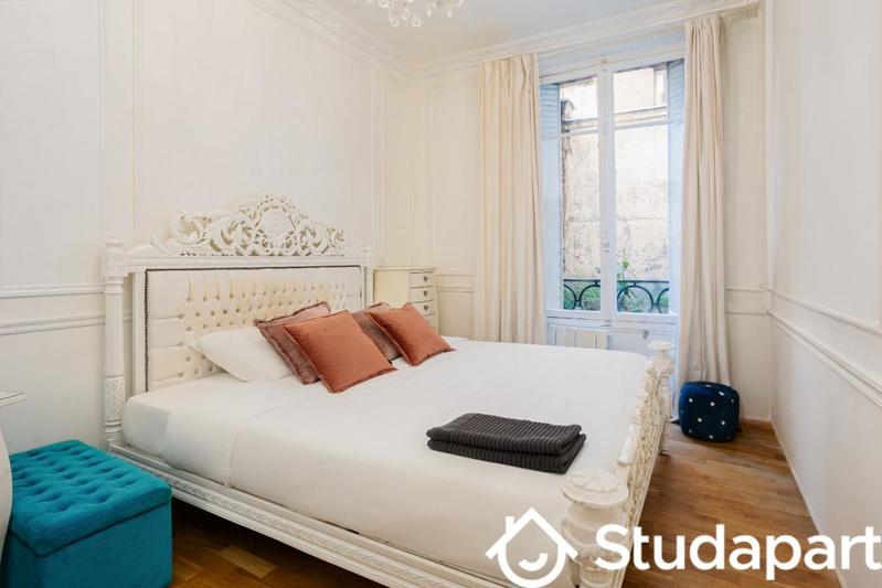 Chambre - 10 m² - 1 pièce