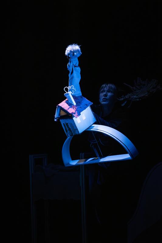 Spectacle &quot;Ne m'attends pas&quot; de la compagnie la neige sur les cils