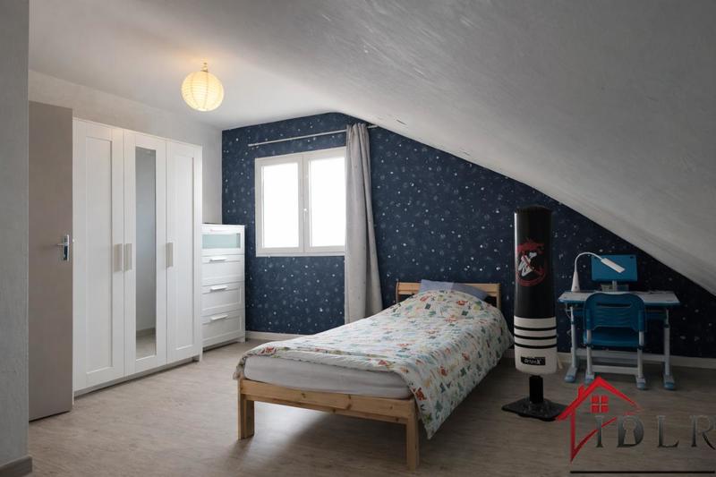 Maison - 100 m² - 5 pièces