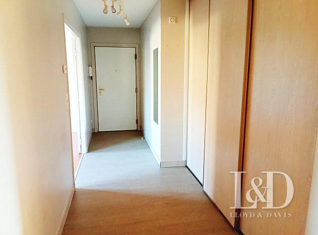 Appartement - 75 m² - 3 pièces