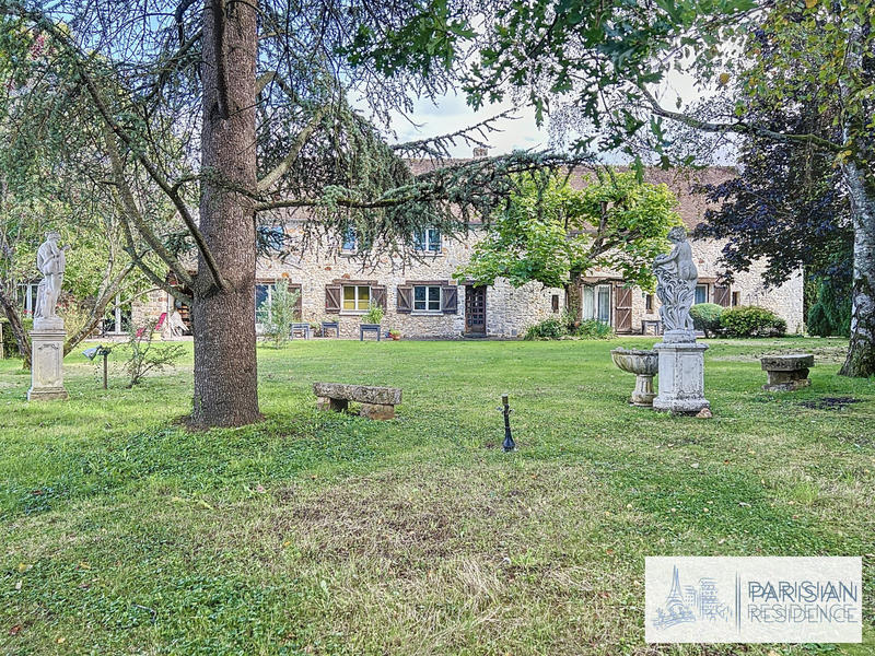 Maison ancienne - 480 m² - 14 pièces