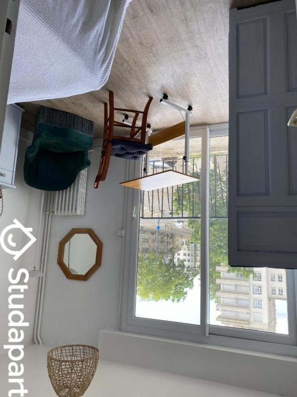 Chambre - 9 m² - 1 pièce